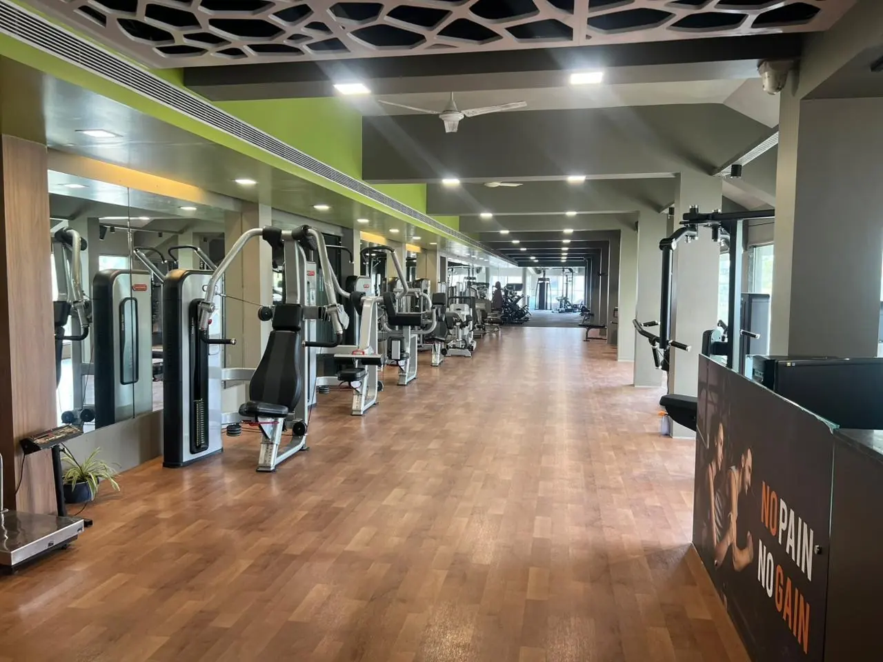 Vala's Fitness Studio Vastrapur strength area